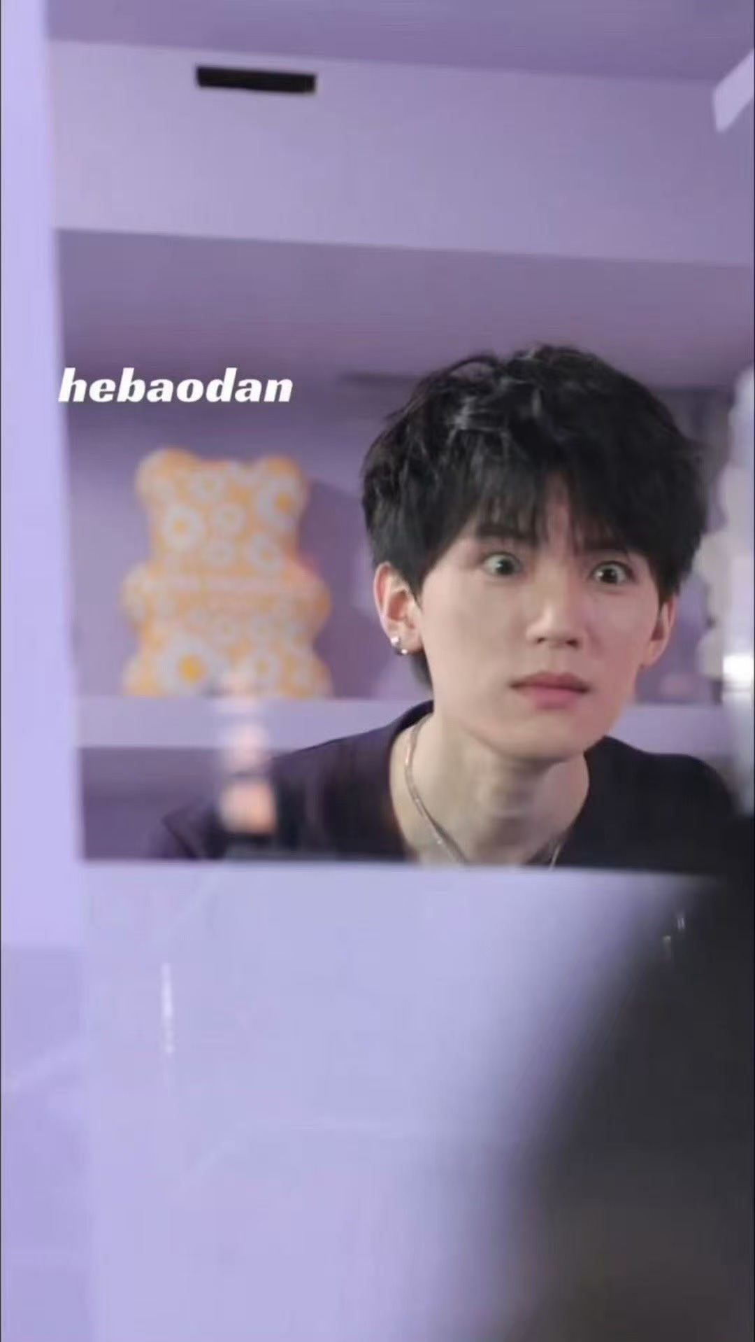 周翊然赛车文男主周翊然拍赛车模型周翊然赛车文男主，太酷了，哇哦 