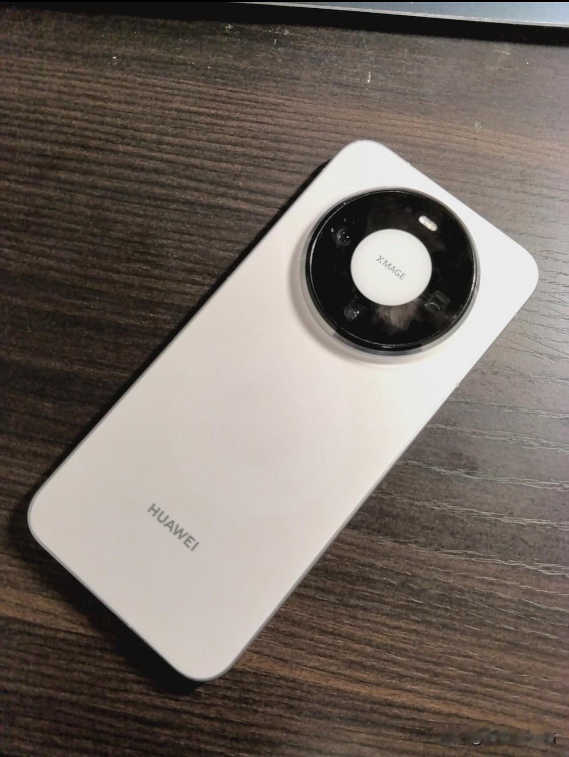 华为 Mate 80：鸿蒙生态，商务首选

• 适合人群：习惯鸿蒙系统、注重信号