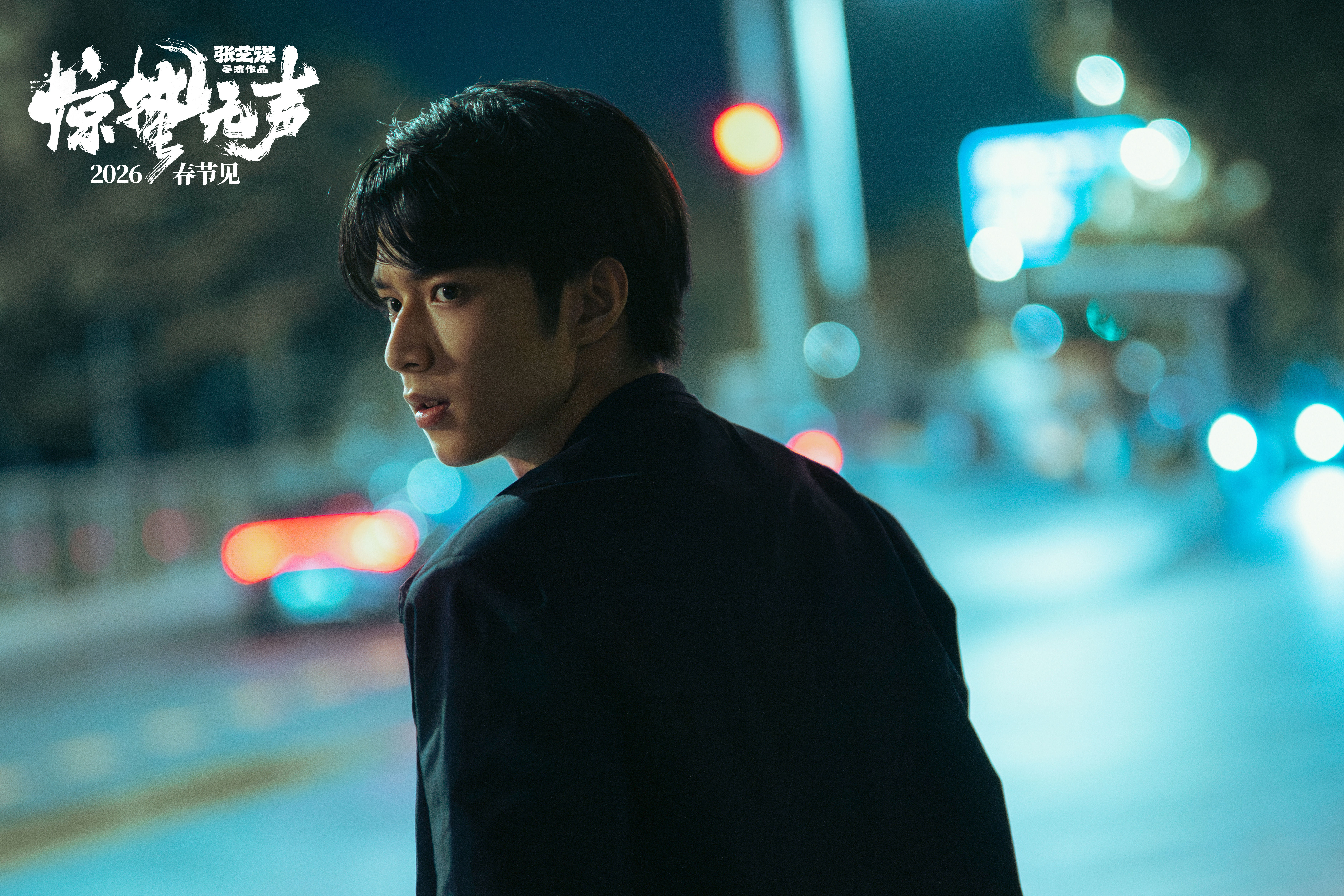 头发其实跟我想的不一样 没想到就是一个有点贴头皮的普通小顺毛 