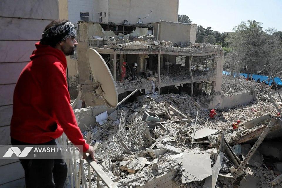 彭博：西方情报认为，伊朗通过事前规划削弱了美国空袭的影响，并保留了反击能力据彭博