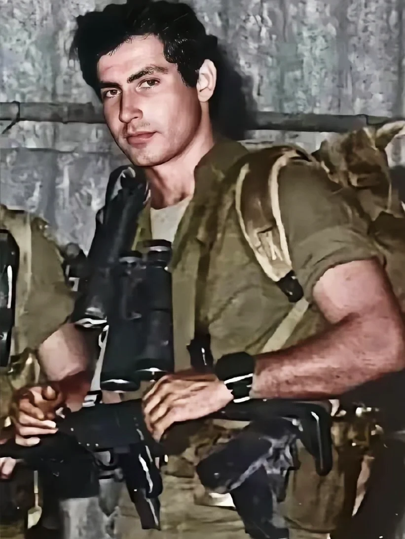 服兵役的内塔尼亚胡｜1967年