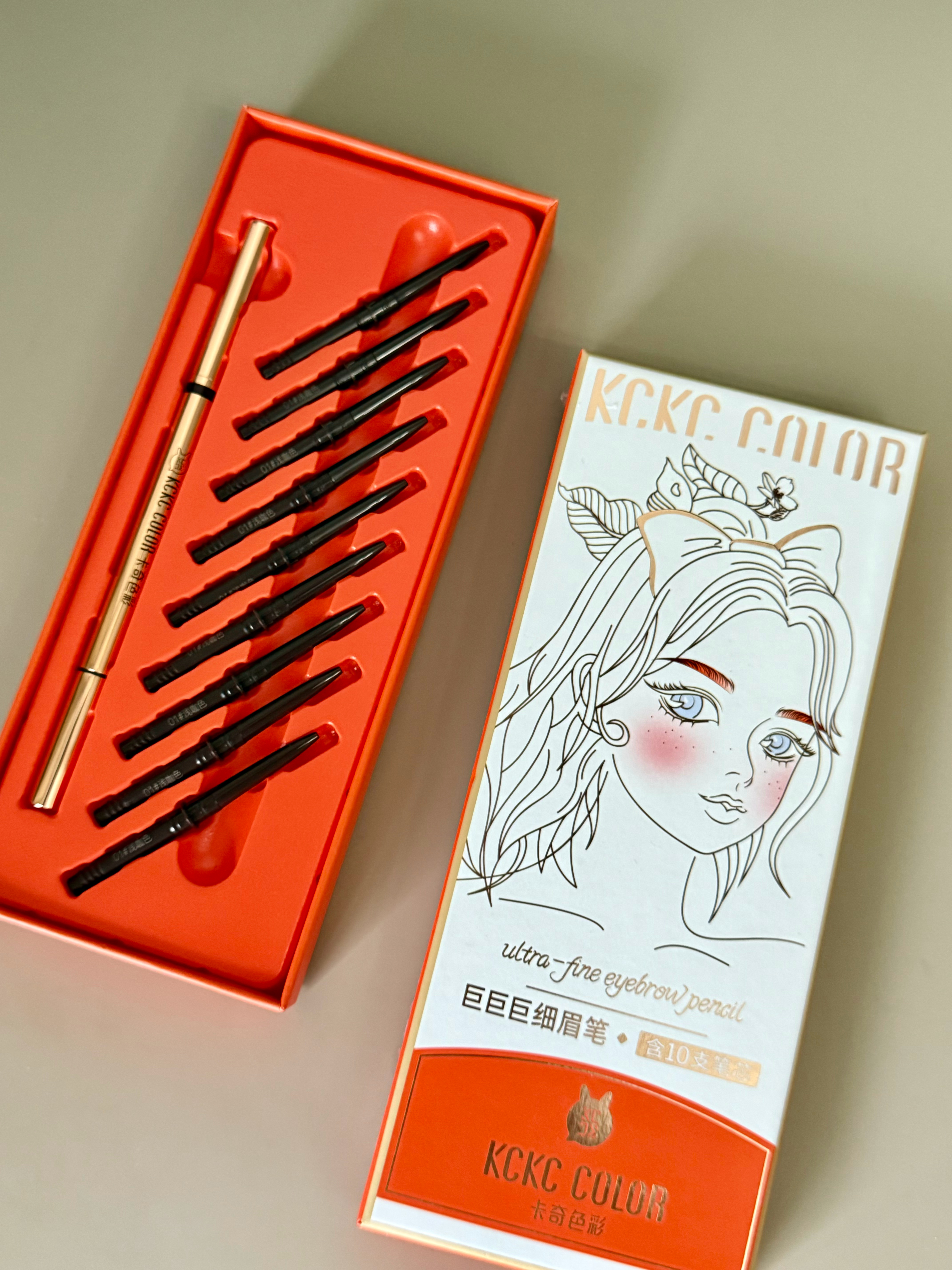 618回购了卡奇色彩眉笔和眼线胶笔 简直是国货彩妆扛把子🥰笔尖巨细不易结块 颜
