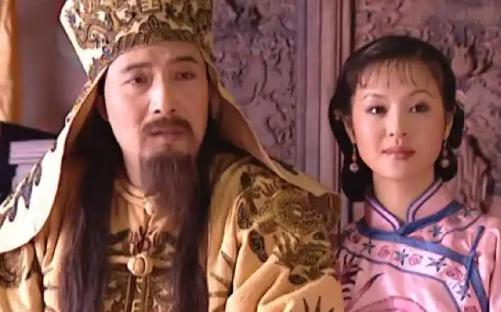 天王洪秀全死的时候才51岁，死的太惨了，是让人想象不到的惨。
 
1864年，湘