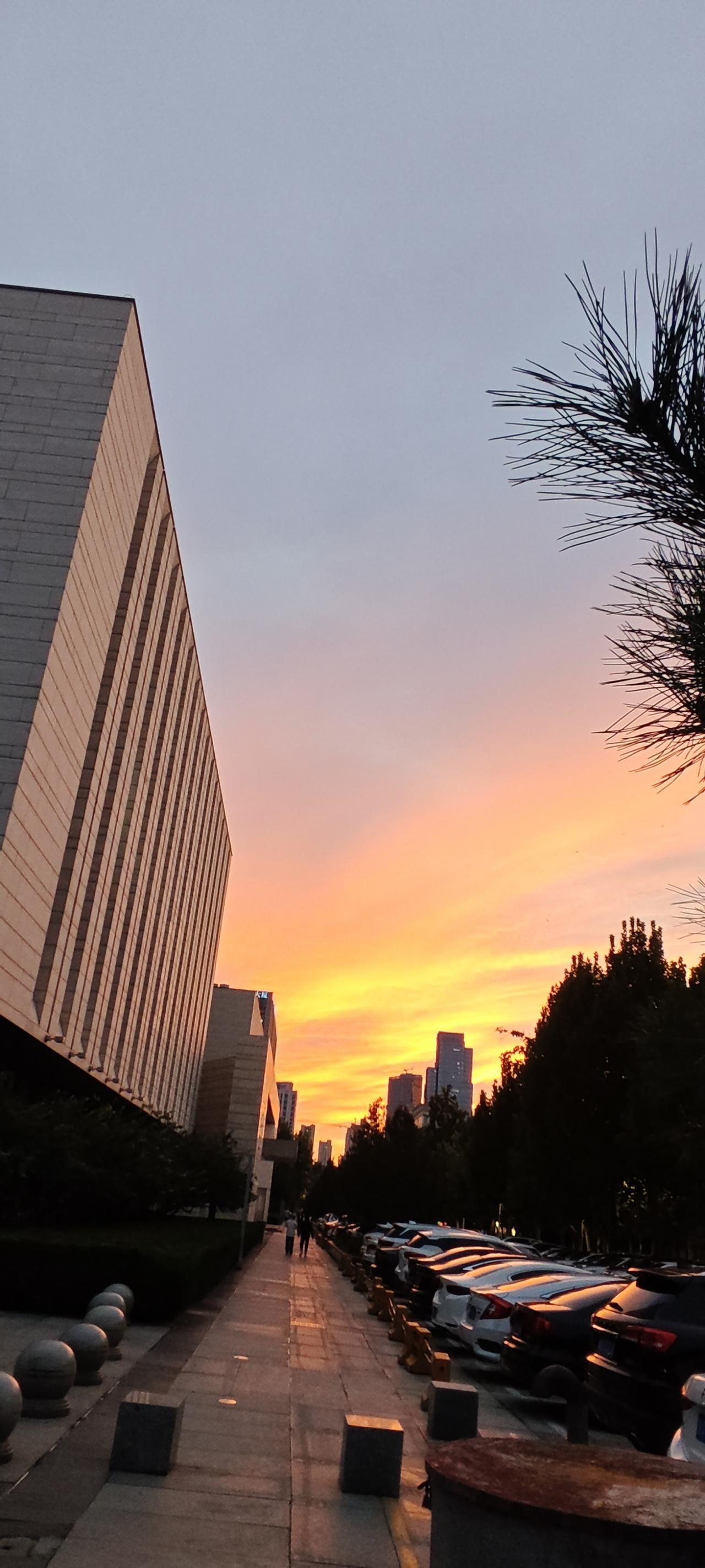 石家庄｜今晚及未来两天天气预报 
 
9月10日（周四·今天）
- 天气：晴☀️