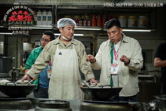 沈腾生涯最佳 全程沉浸式被带入剧情，他每一次收敛情绪的瞬间，都在悄悄放大小人物的