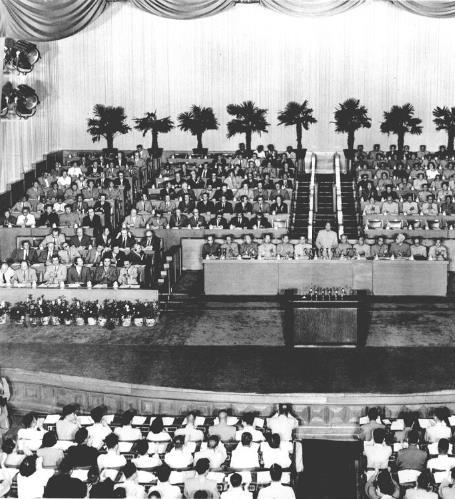 1956年9月，中国共产党第八次全国代表大会在北京举行。大会为新时期社会主义事业