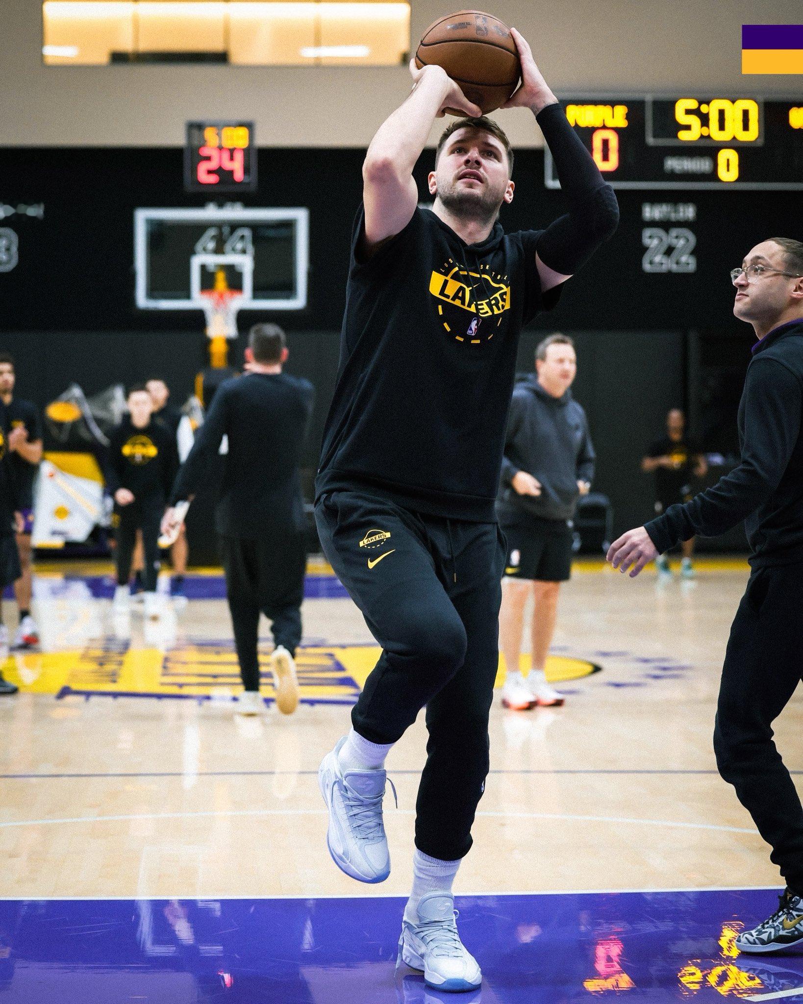 没有比赛的日子，只能放一些训练快乐🎉湖人国度