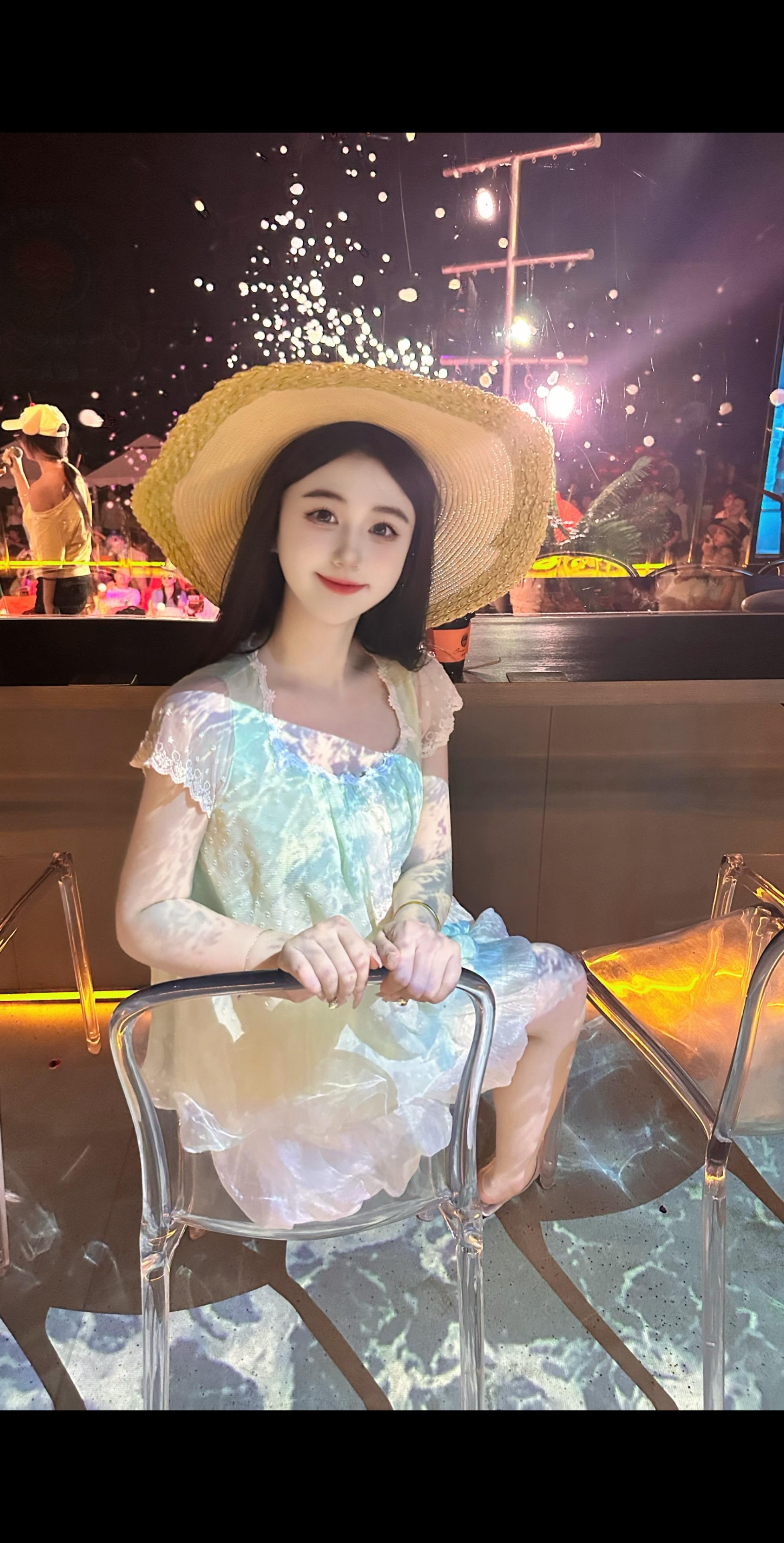 我 ꉂ ･ ･ ☆