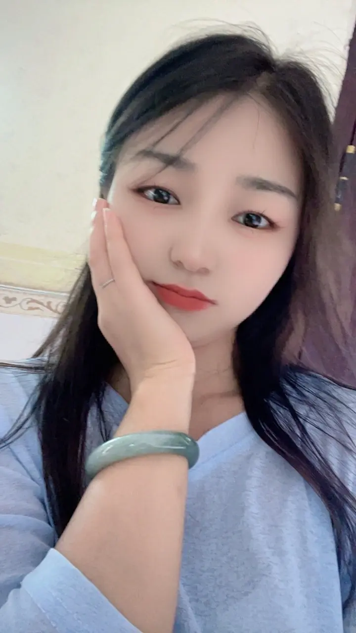 女人结婚以后一定不能去躺平，因为不是所有的男人都会疼老婆，也不是所有的...