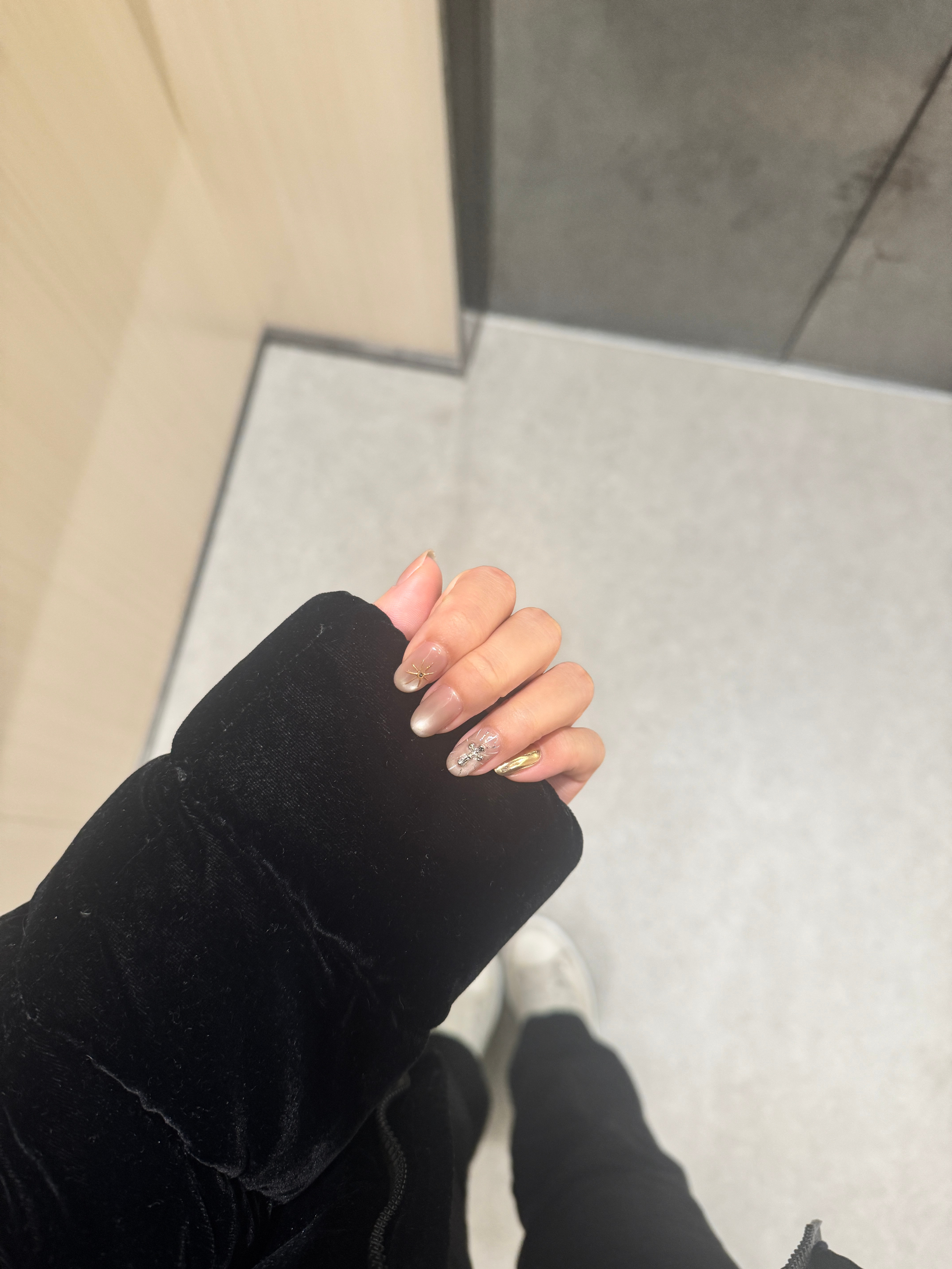 今年做的最喜欢的一次美甲今天天气好好 希望好运也莫多莫多🍀 