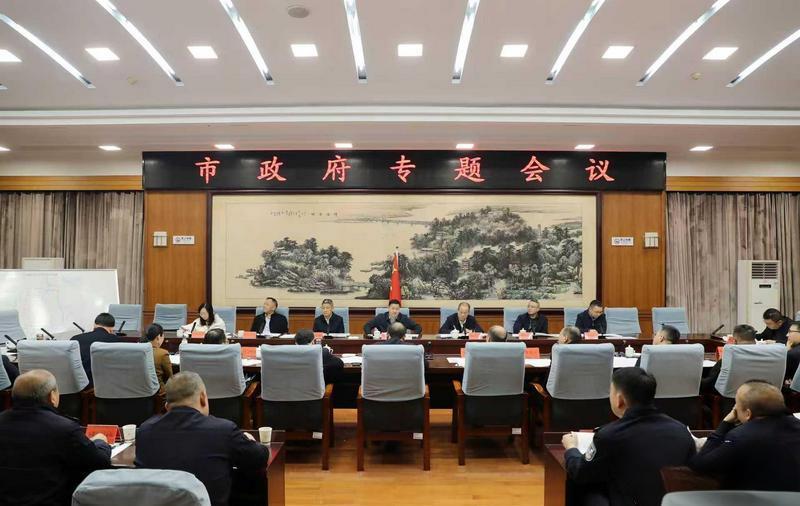 衡阳终于要整治电动车乱象了！

这两天，衡阳市召开专题会议，听取城区电动自行车专