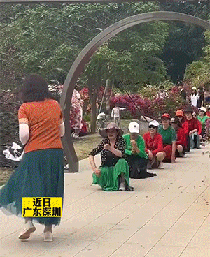 阿姨们的创作似乎永远没有瓶颈期