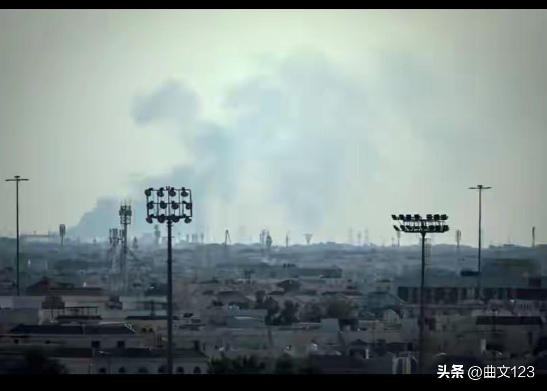 伊朗好像得到了高人指点，越打越狠，重点打击美国要害，第16轮反击！伊朗摧毁三套萨