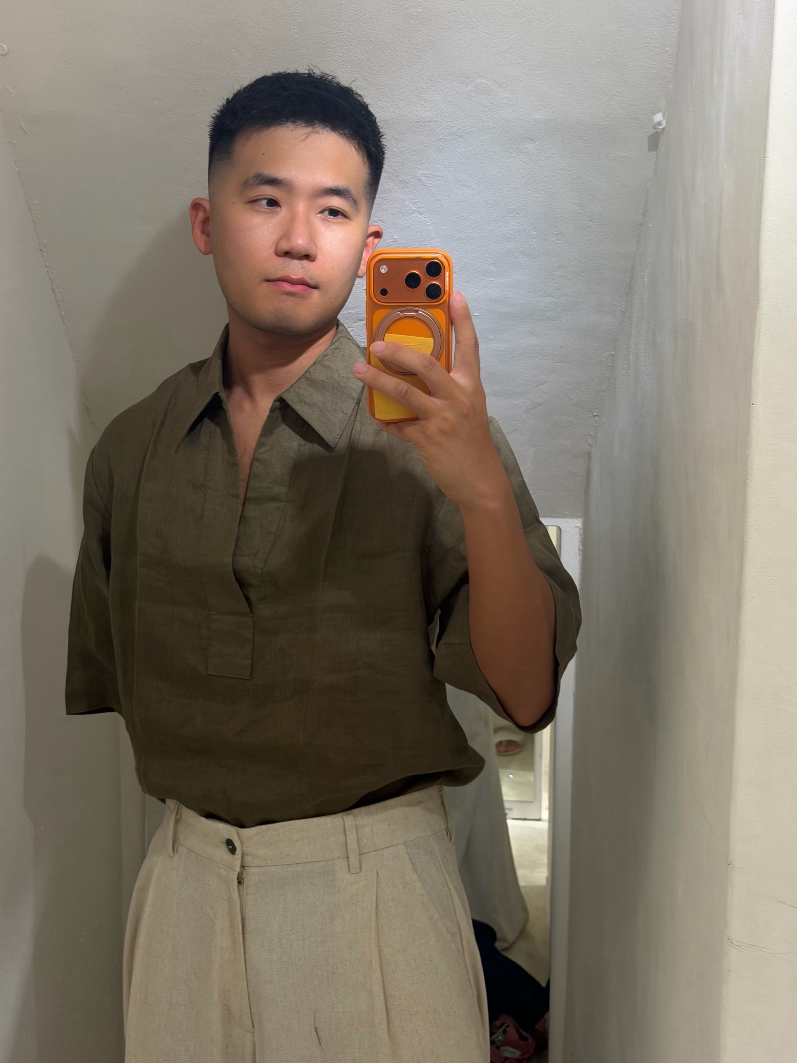 买了件很喜欢的衣服，虽然看久了有点像水裹汤泉的浴衣(？) 印度尼西亚·巴厘岛