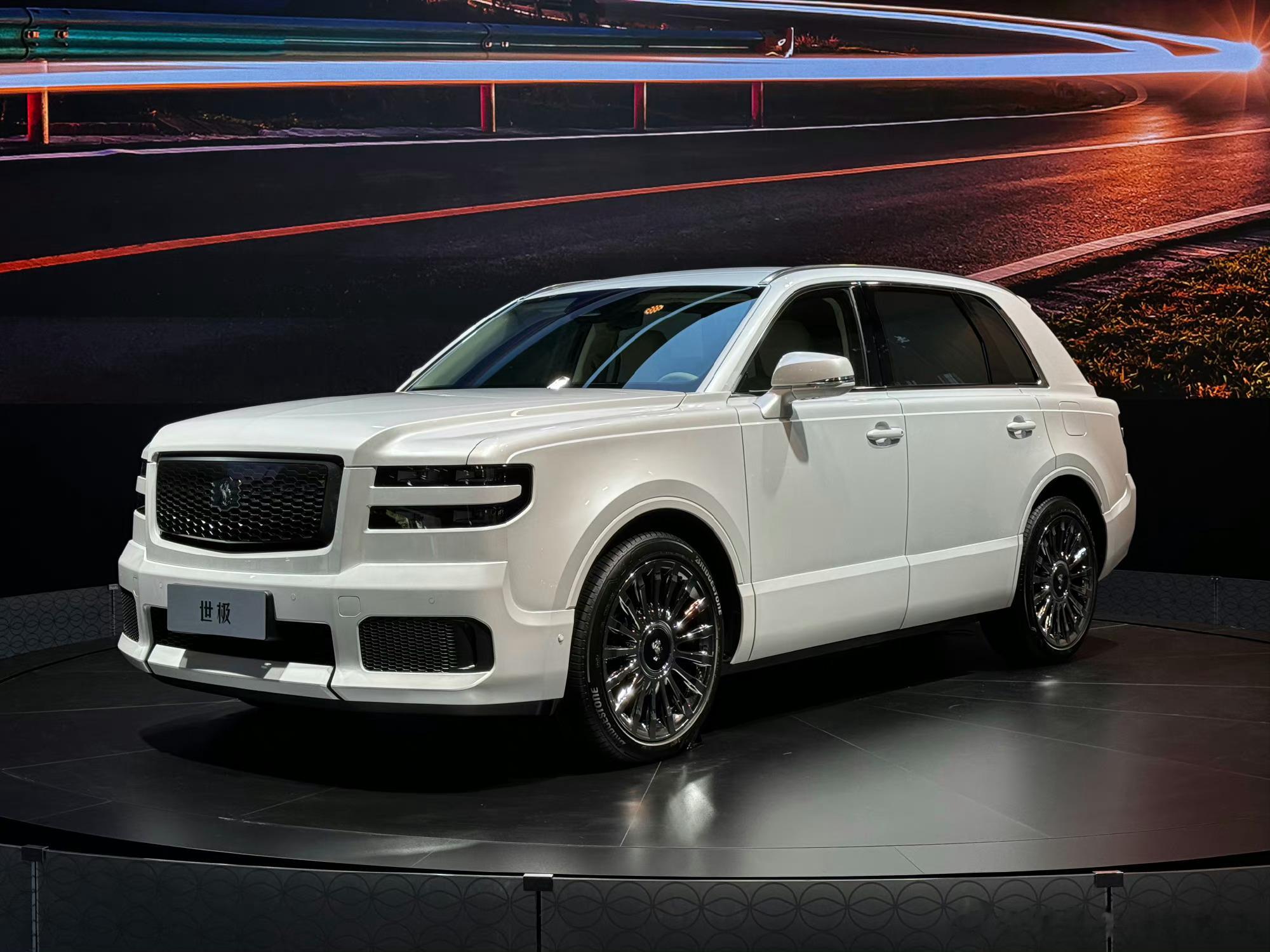 一台200-300万的车，用和小马力前驱车一样的横置架构，这是JDM的胜利嘛？ 