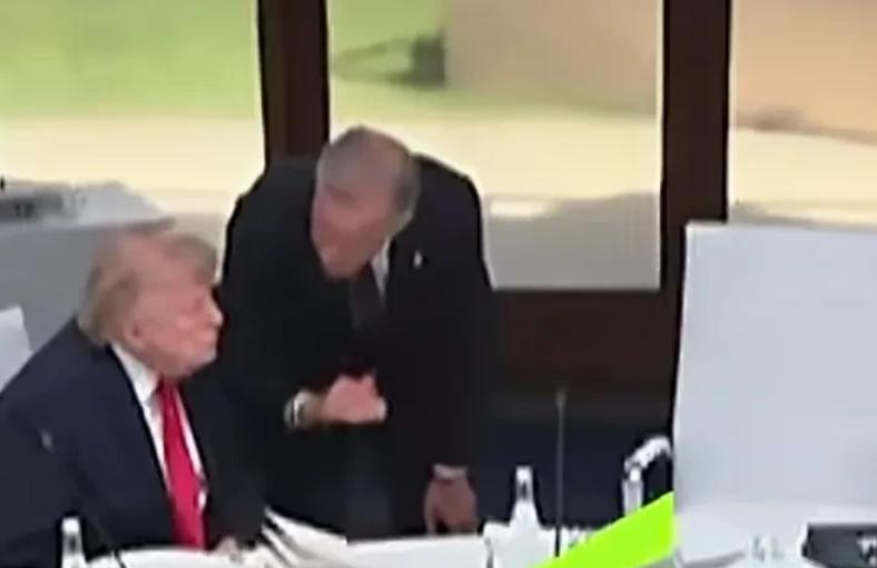 2026年6月的G7峰会现场，加拿大总理卡尼和特朗普的一段对话，被现场麦克风收了