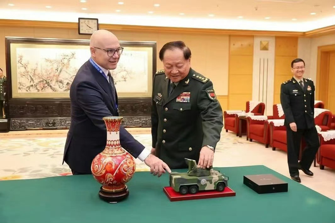 排面！华为Mate X5成为一带一路国际会议国礼！ ​​​