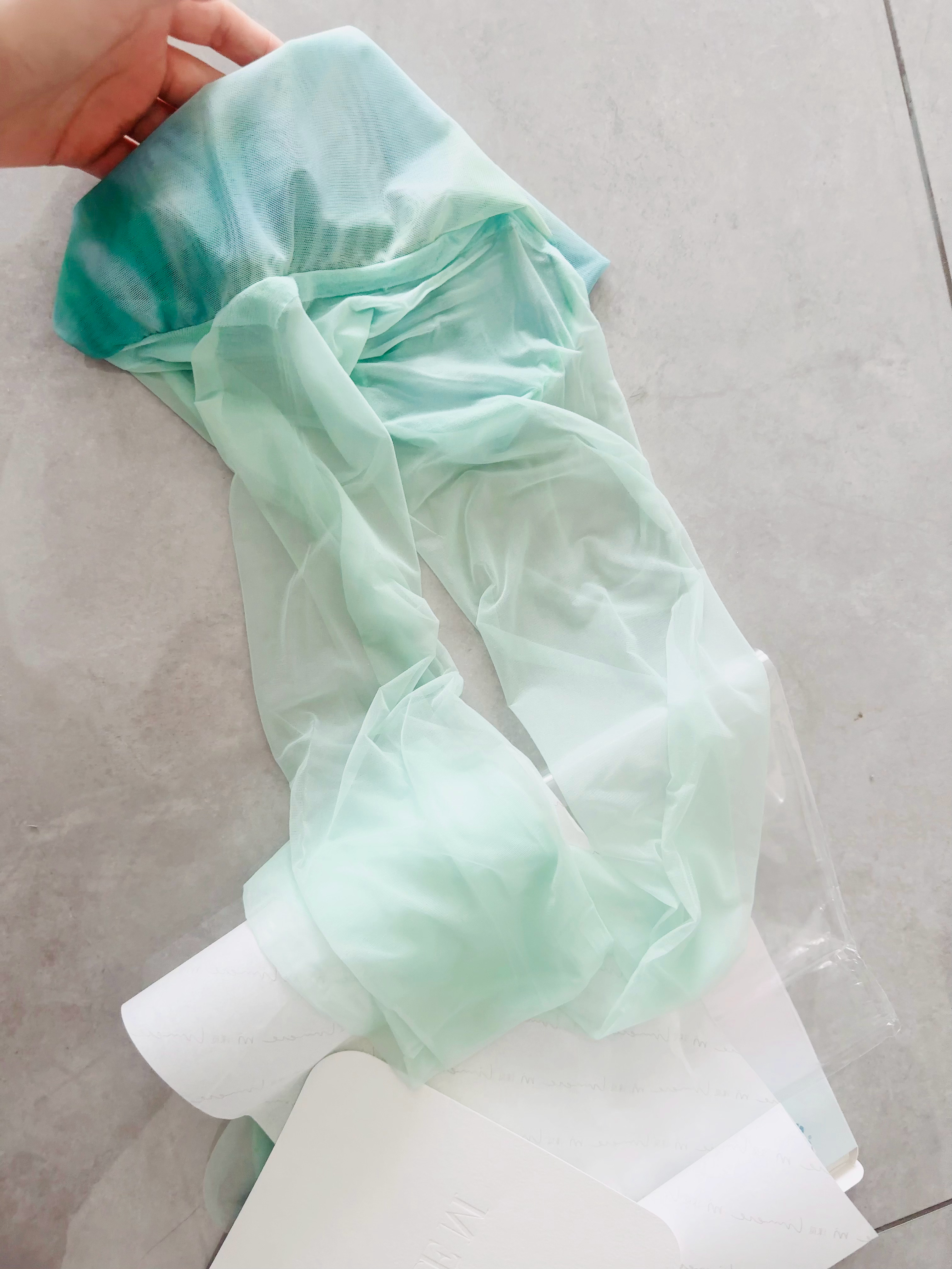 今天有一个花友说，这个第一眼看像白菜～～～有需要拱的吗今日穿搭(ootd)