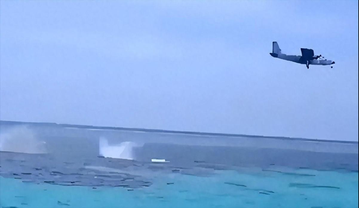 为了给日本撑腰，菲律宾的飞机闯入我国领空，不料掉进了天罗地网。

11月22日的