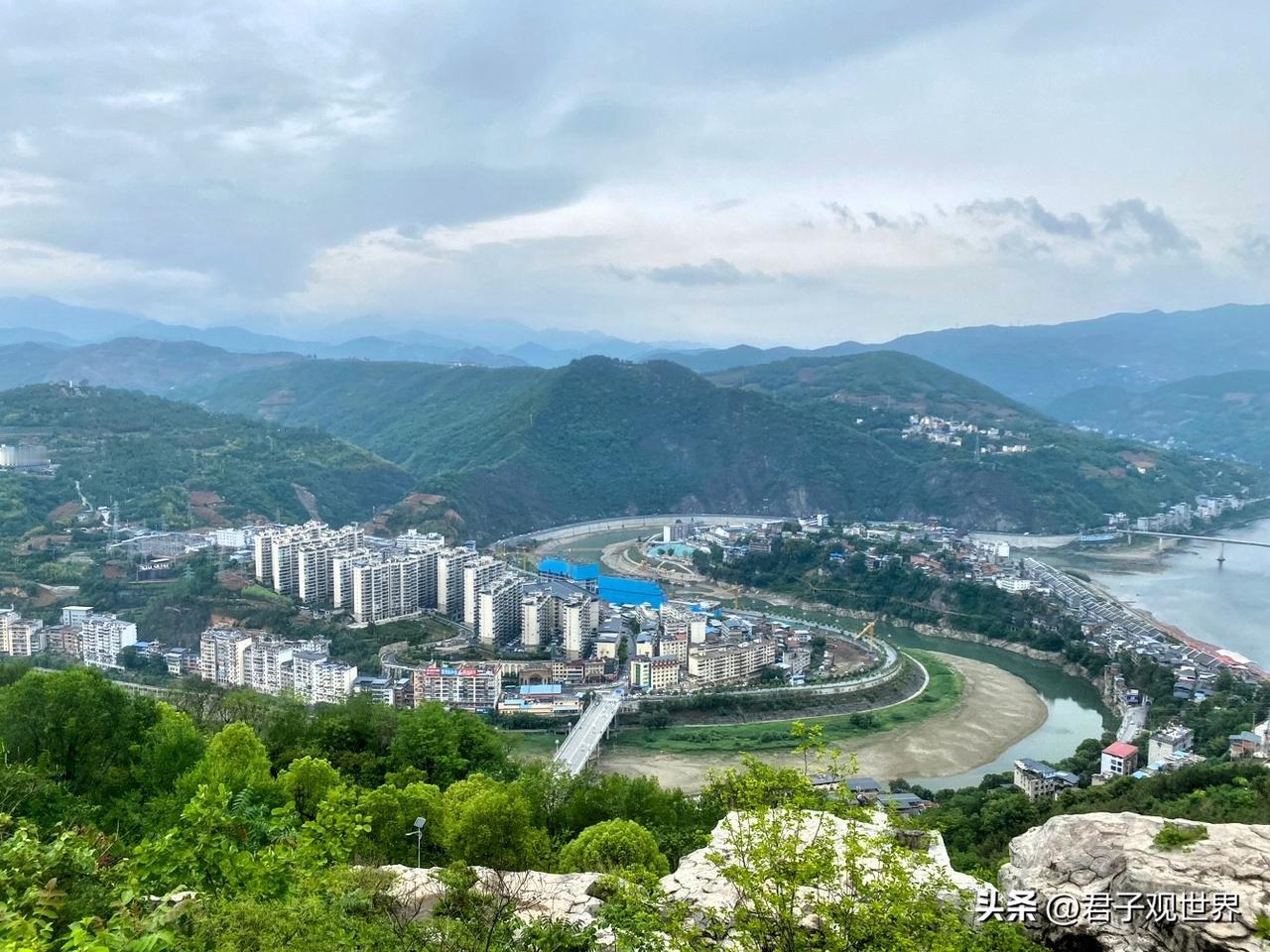 空气清新、风景秀丽的宜居城市
地点：陕西省安康市代管之旬阳市，是安康市唯一的县级