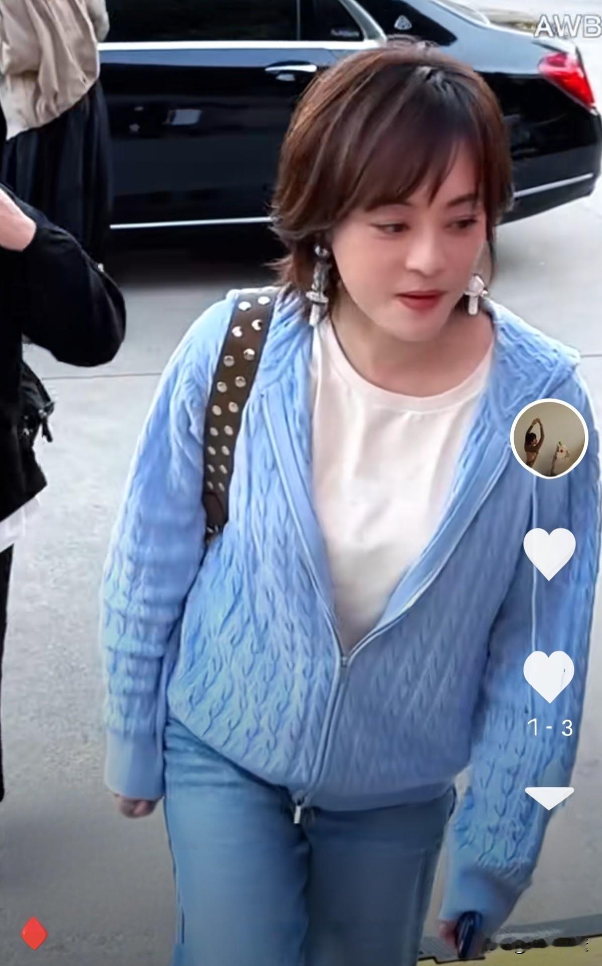 孙俪真是娱乐圈的一股清流，
漂亮，美丽，知性，
很少见她衣着暴露，
也不靠性感博