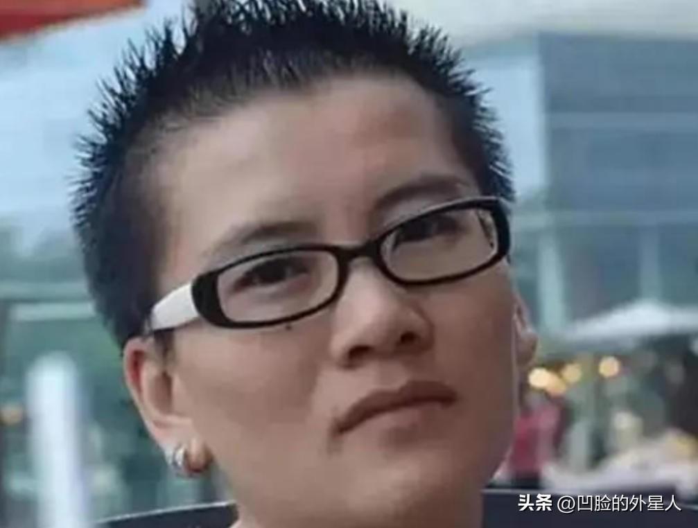 2005年，宁夏姑娘耿兰俊，做了国内首例“女变男”的手术，当男性器官被植入身体后