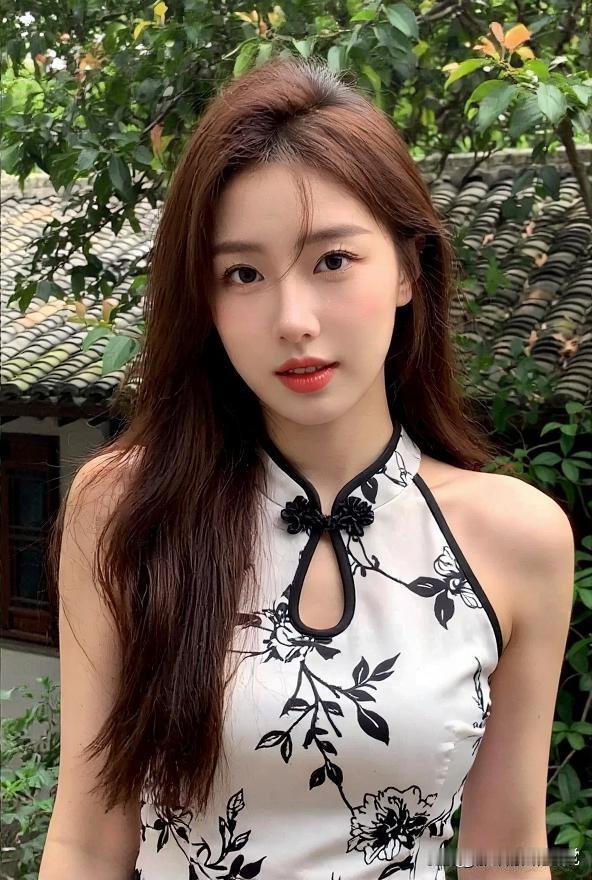 复古旗袍，韵味十足。