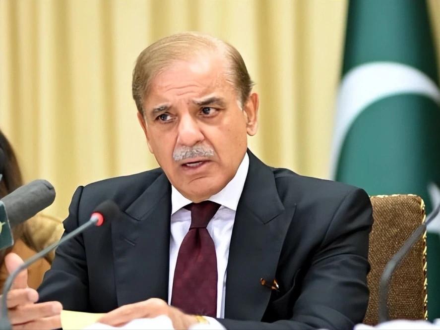 巴基斯坦防长说得很明白：耐心耗尽了。境内恐怖袭击查来查去，主谋全躲在阿富汗，递了