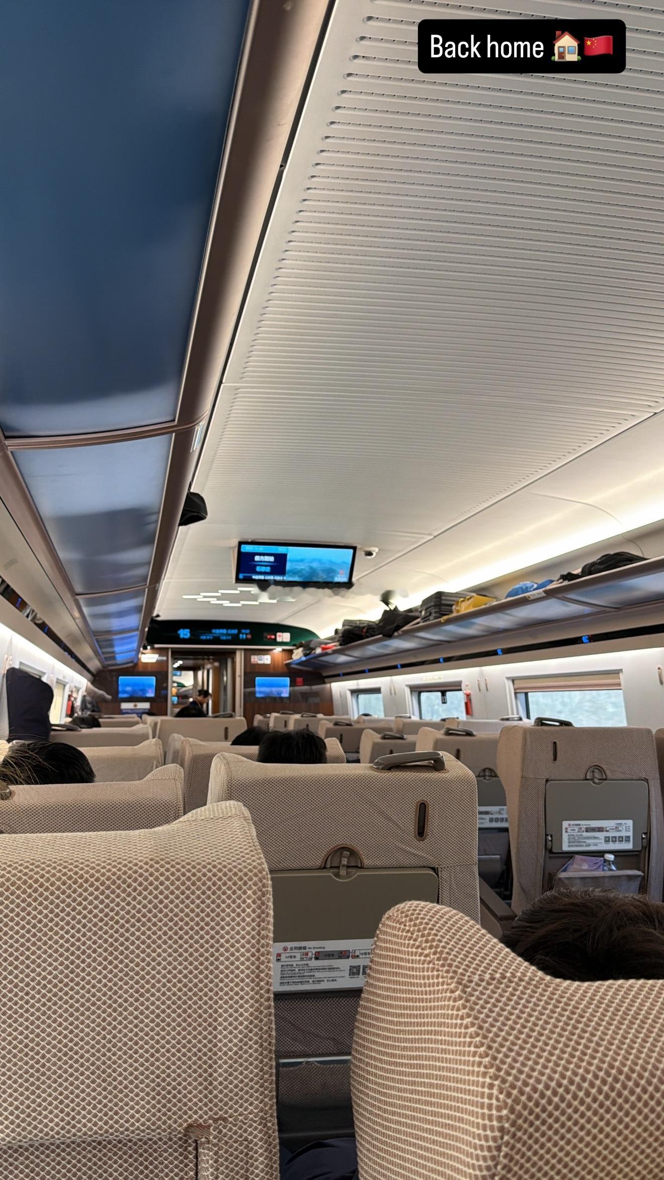 看样子纳萨里奥，今年是真不打算回巴西了 