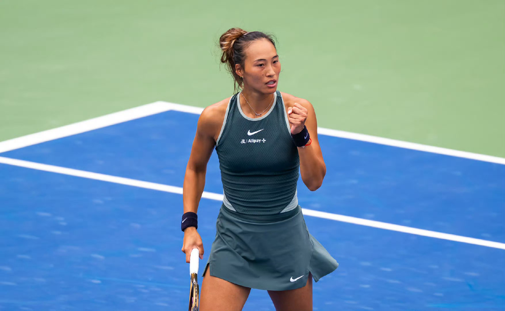 #美网2024# 女单16强完整对阵：🇵🇱斯维亚泰克vs萨姆索诺娃🇷🇺?