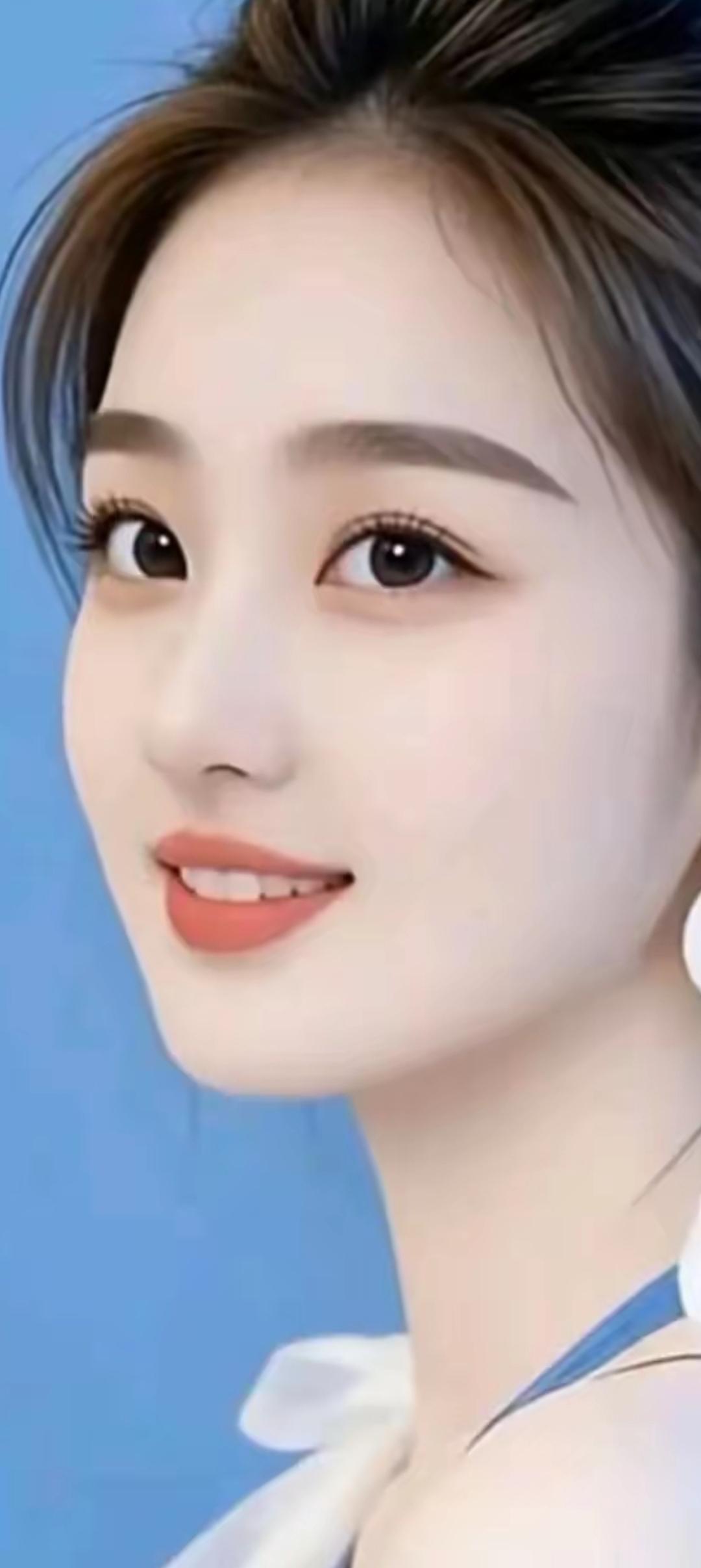 温柔甜美的微笑，蓝白相间的清新穿搭，元气满满的一天！🌞💕