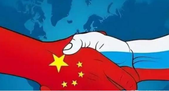 中日开战，俄罗斯会支援中国吗？中日一旦开战，美国一定会参与其中，因为美日是军事同