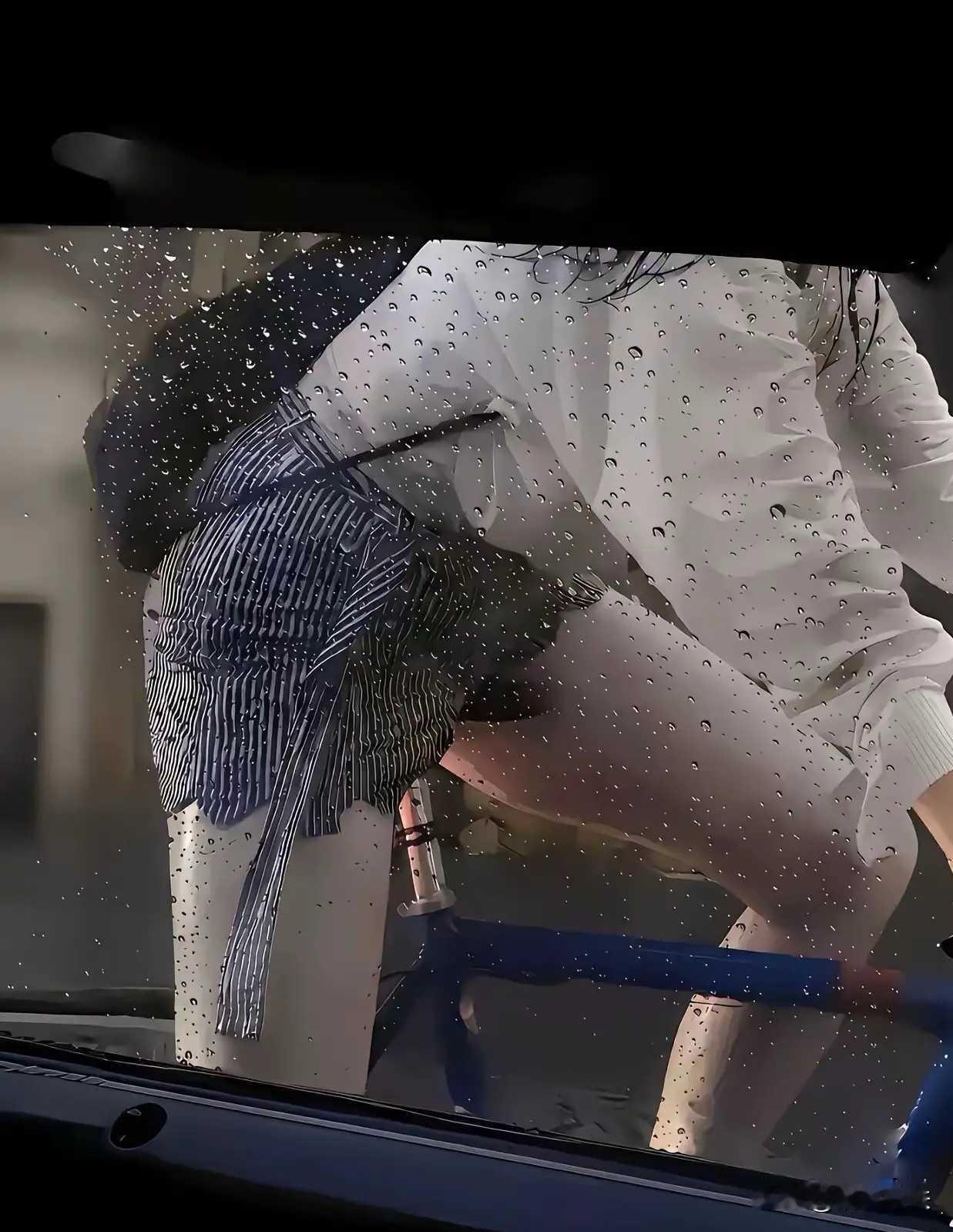 偶遇缘分。
缘分 缘分的奇妙安排 偶遇 
缘分的奇妙相遇 缘分的奇妙瞬间 
缘分