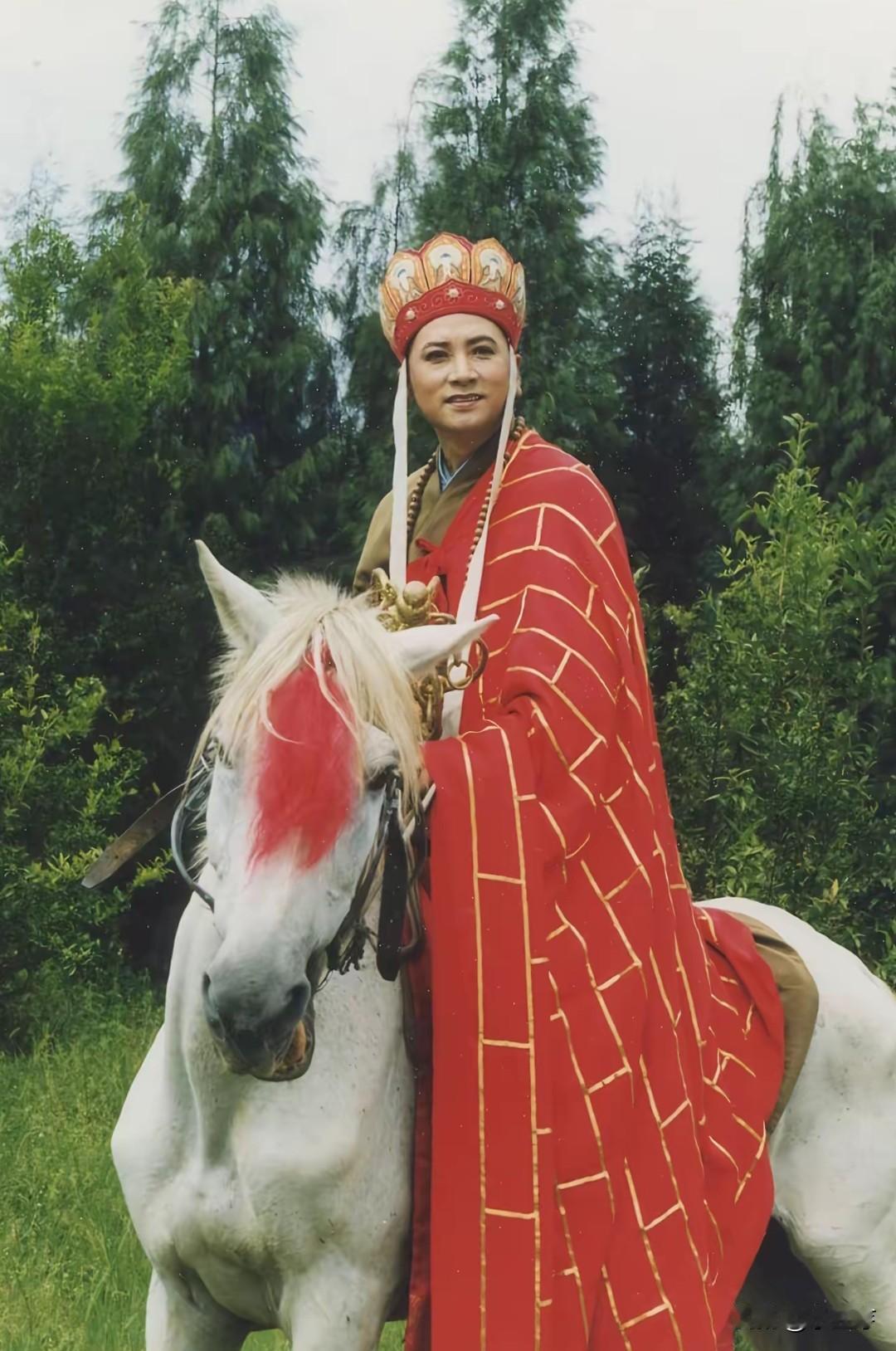 迟重瑞的人生，还挺让人羡慕的。1986 版《西游记》里，他把唐僧演得活灵活现，成