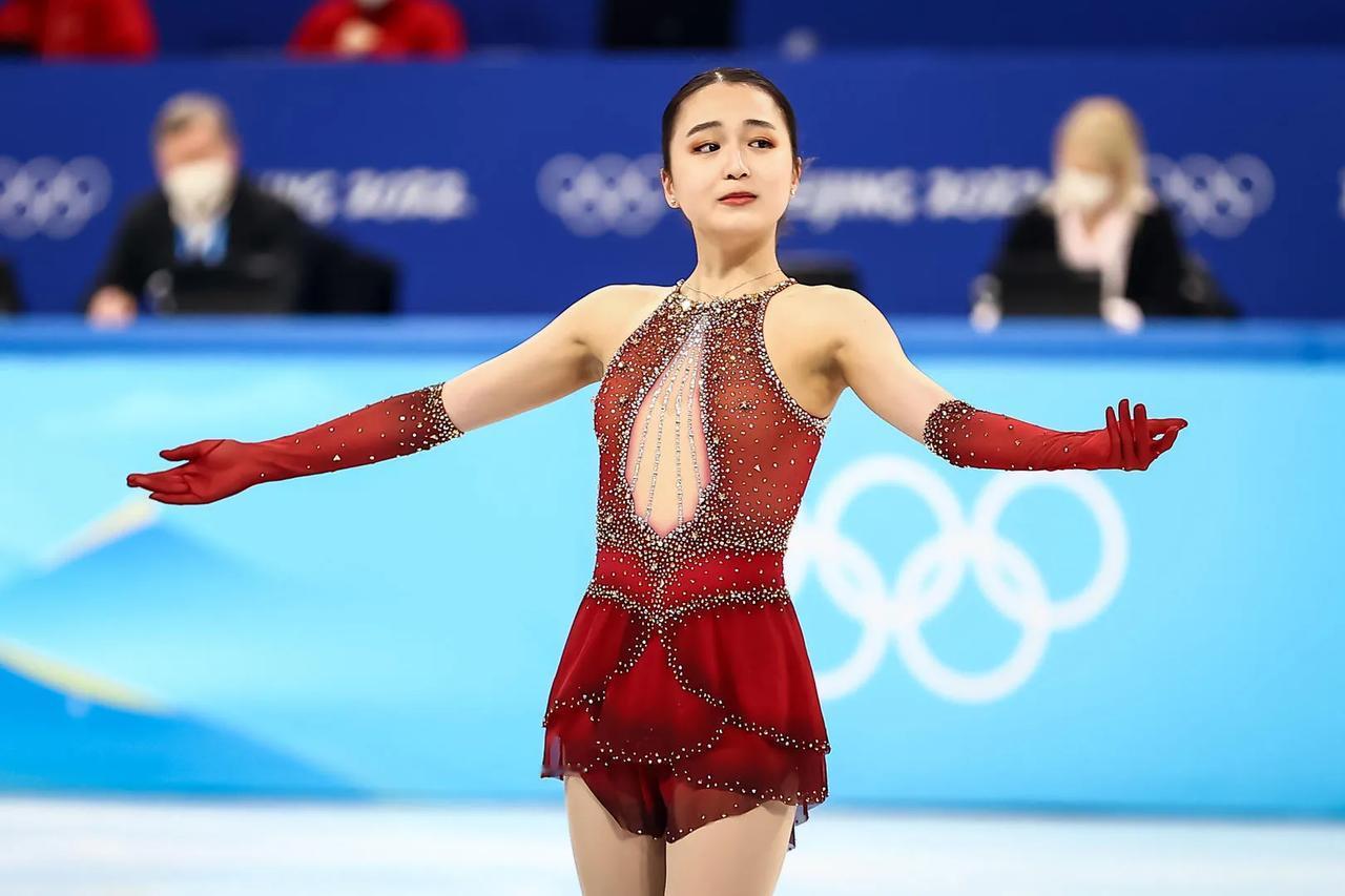 她被称为“中国花滑最美小花”