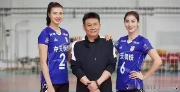 [[大笑]蔡斌“免检”张常宁重回国家女排，理由冠冕堂皇[大笑]]
      一