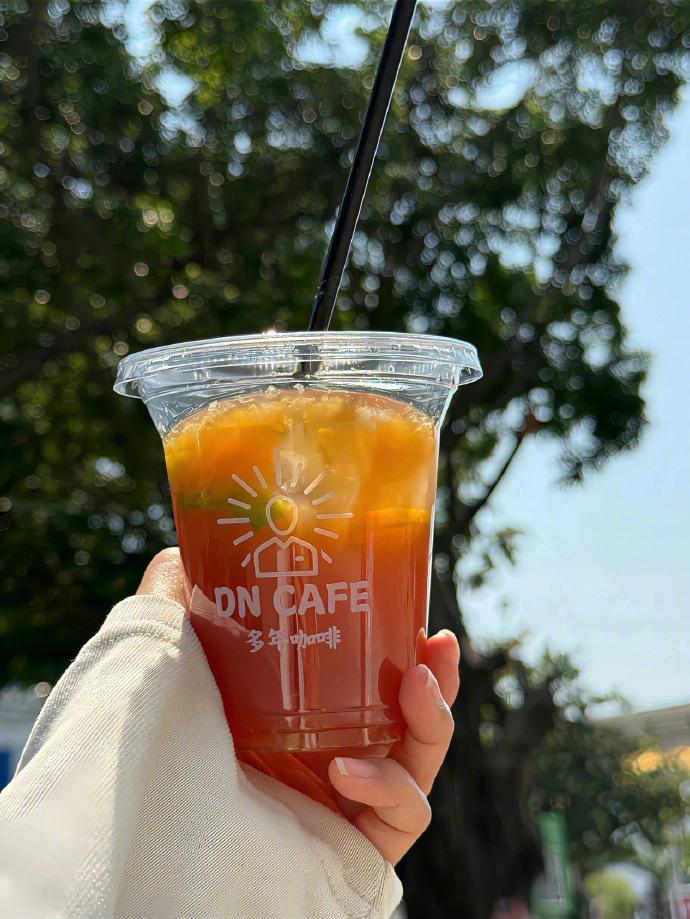 中医说：凡是能让你快乐的，就是你的药。 