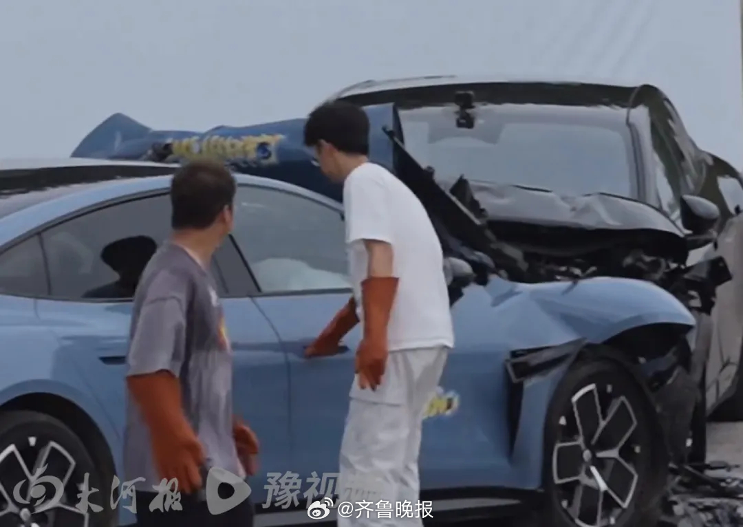 #百万粉博主抹黑小米SU7被判刑# 【#博主抹黑小米SU7被判刑一年八个月# 】