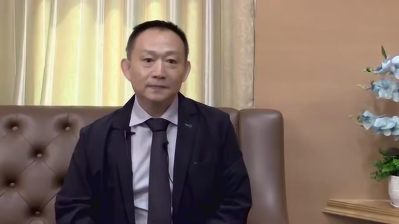 知名学者卢麒元提出的这一问，直接戳中不少业内人痛点：我们养着上百万人的社科研究队