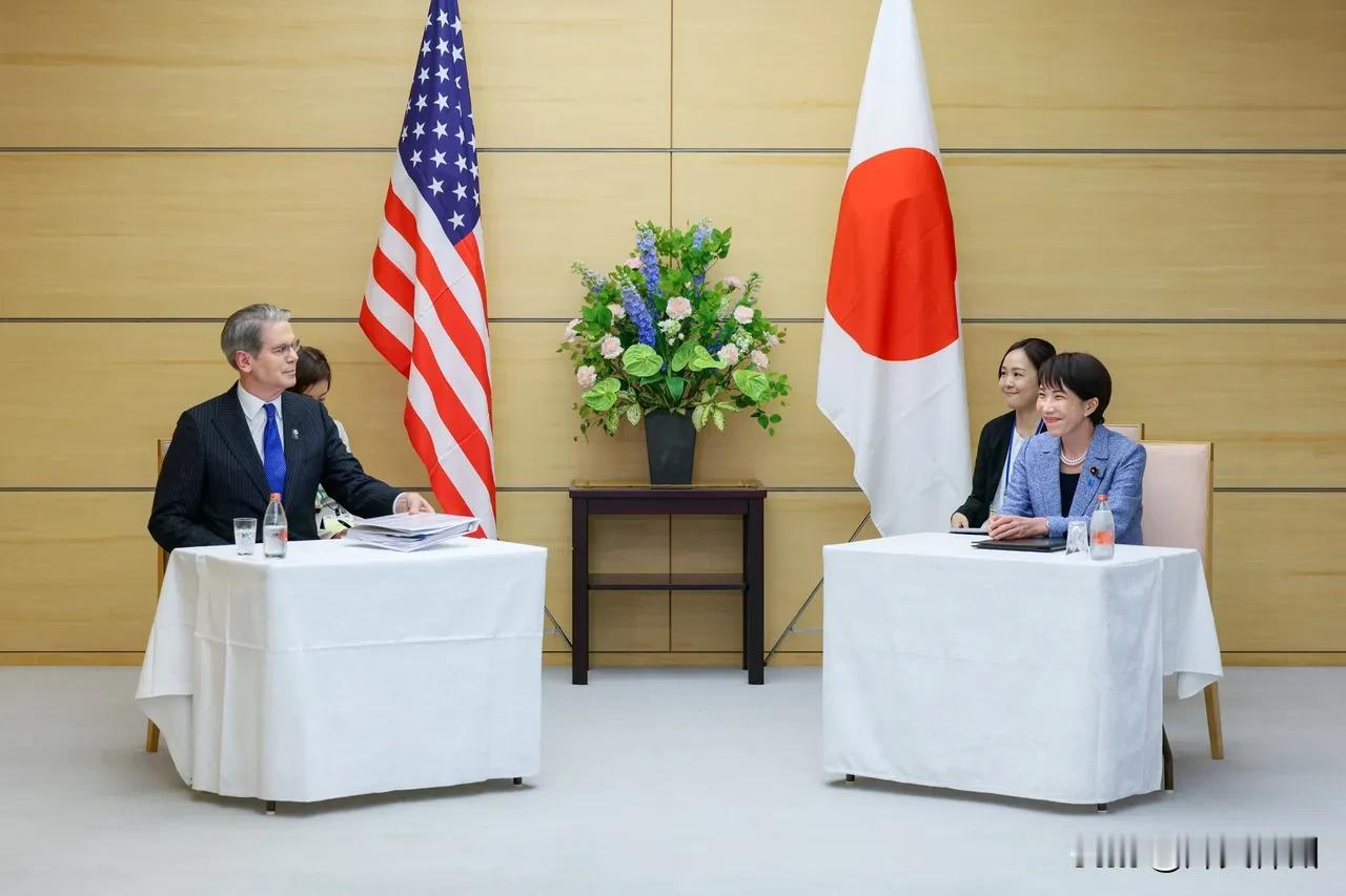 日本首相高市早苗今晚（5月12日晚）写道：“今天，我会见了正在访日的美国财政部长
