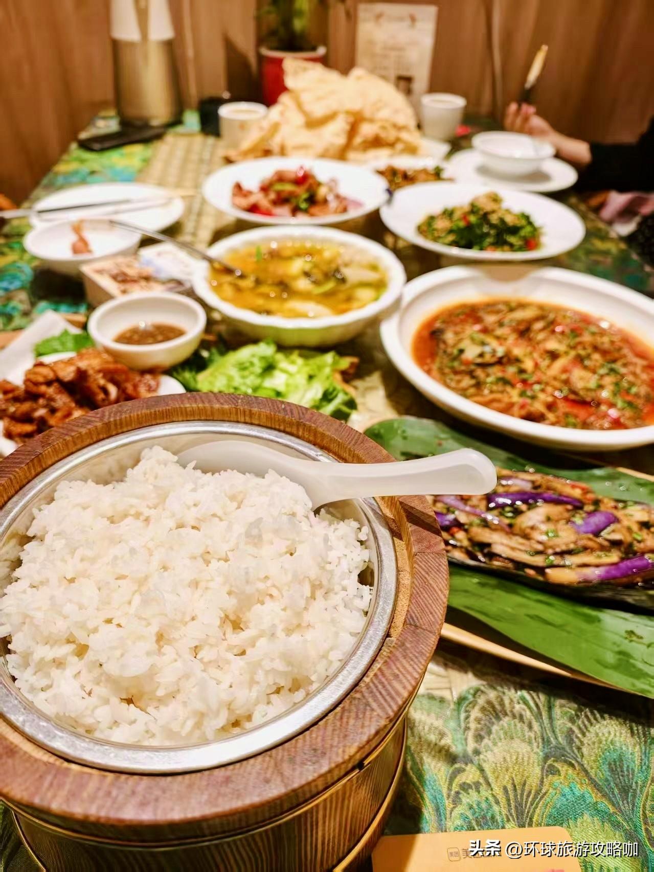 打工人续命食堂北市区平价地道傣味小炒

北市区打工人专属干饭根据地！北京路江东花
