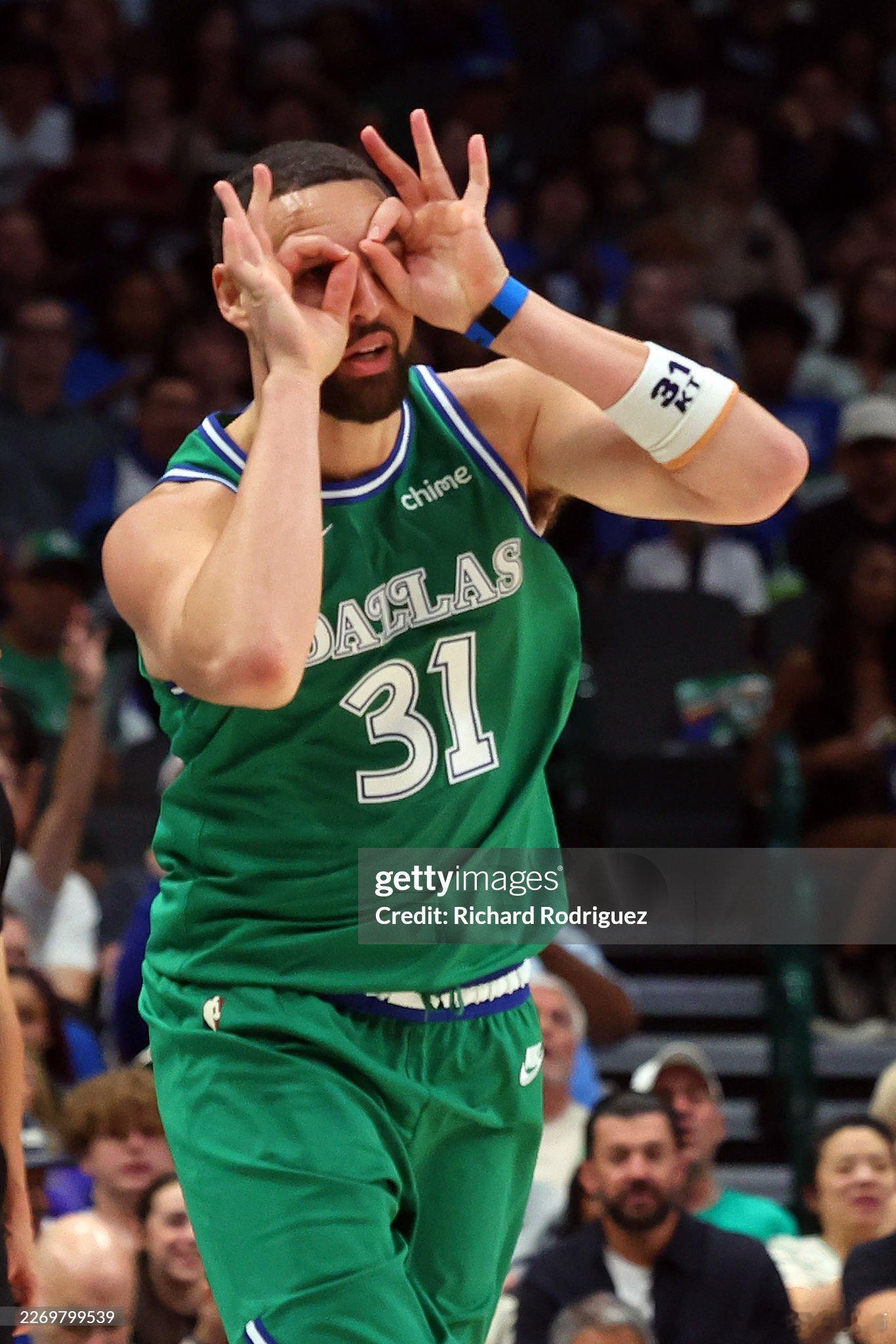 MFFL 来自Marc Stein的消息。目前，汤普森￼、PJ华盛顿￼、加福德￼