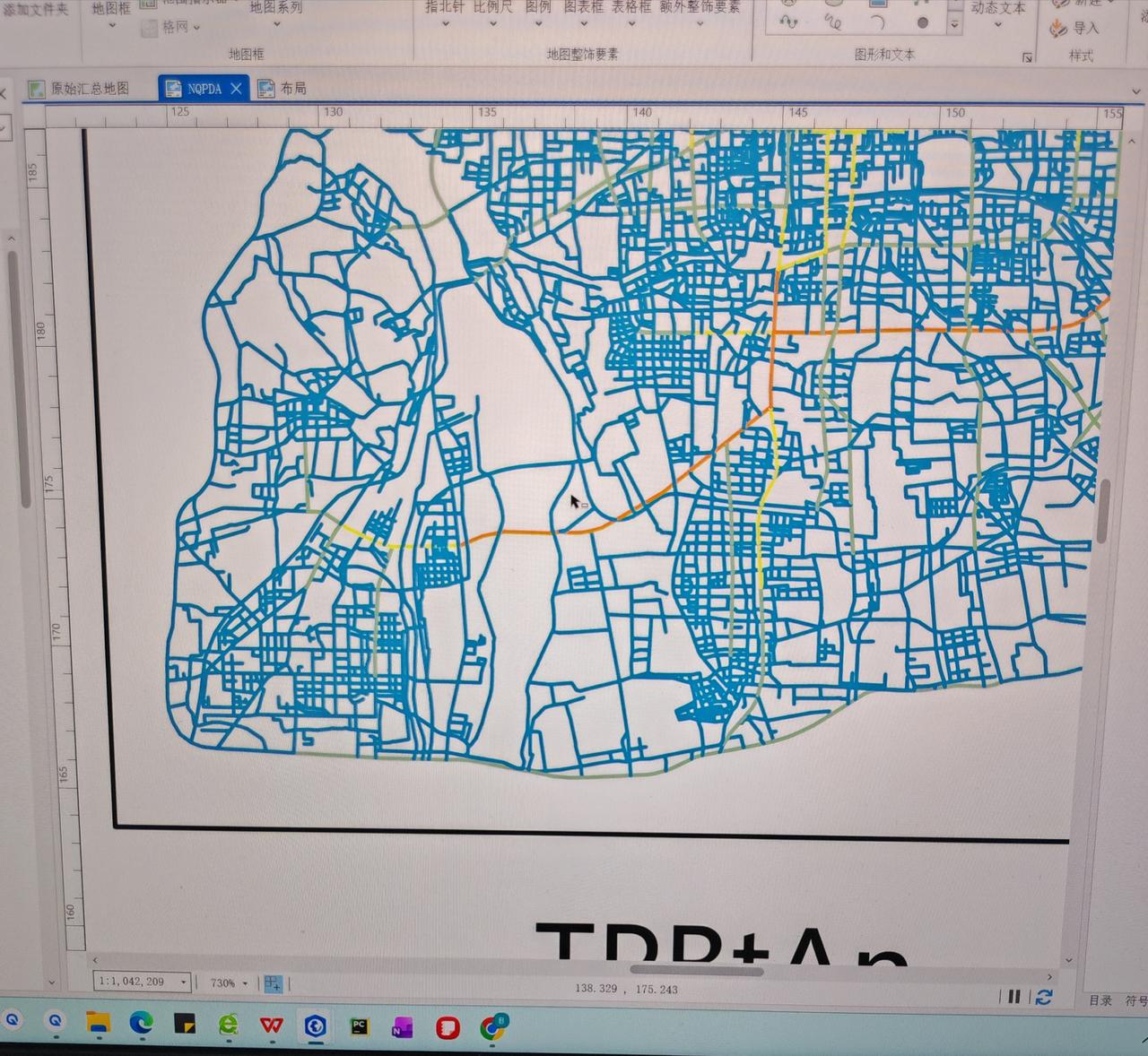 先生请看图，能不能通过就这一角，看看这是哪个城市哪个位置的路网呢？哈哈，开个玩笑