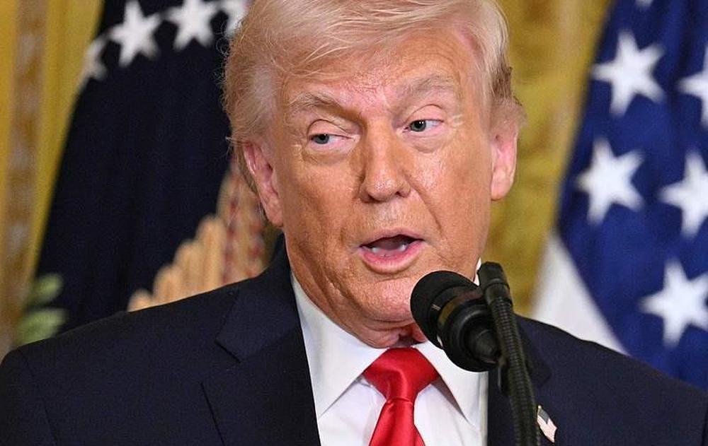 霍尔木兹堵了，护航喊得响，谁真敢进去？

3月上旬，波斯湾几百艘油轮停在原地，不