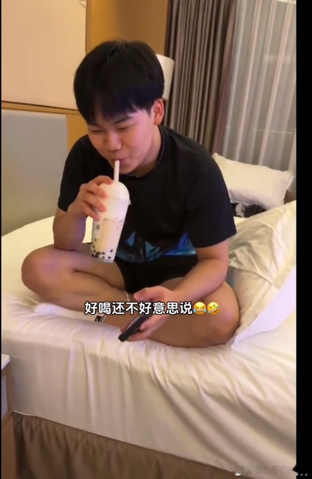 哈哈哈哈哈哈哈哈哈哈哈哈哈哈碳酸饮料、奶茶都安排了 ​​​