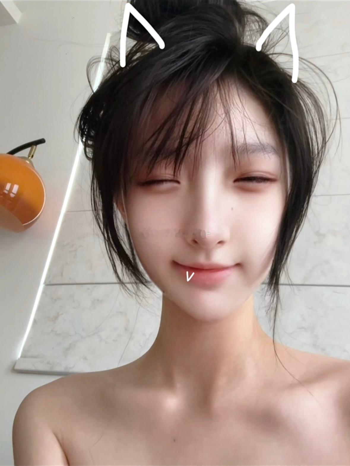 苦笑两声老天爷以为我活美了 
