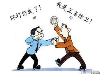 贵州贵阳，一男子颜某和妻子姚某、妻子闺蜜苏某吃夜宵，姚某和苏某上厕所时，苏某与胡