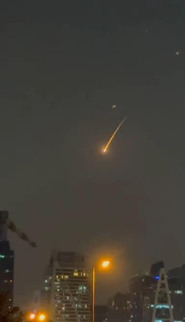 不是说国外言论自由吗？阿联酋抓了100多人，卡塔尔抓了300多人，海湾国家都有动