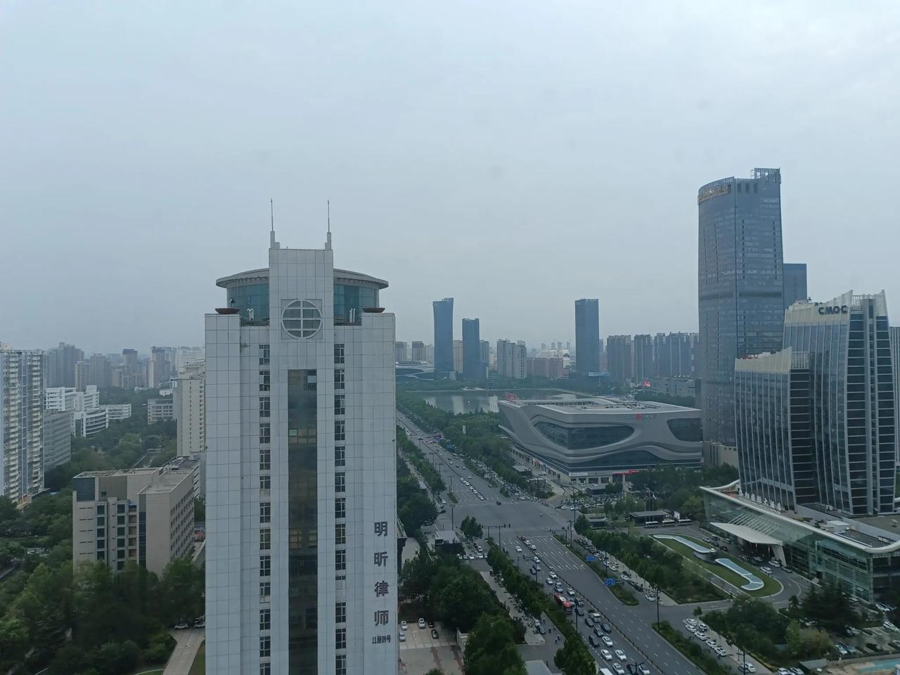 孩子要毕业了，我找了下资料，找到体制内的18个好单位。
注：以下顺序不代表排名。