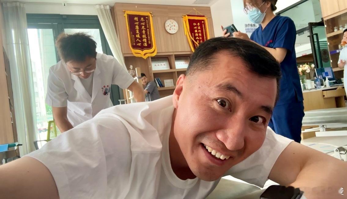 顺势而为，好的坏的都把它当成经历，坦然、勇敢地去面对。好梦~~~ ​​​
